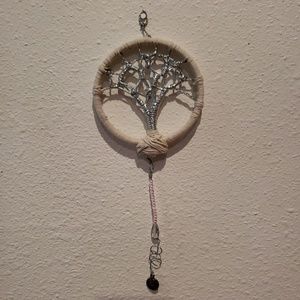 Woven dreamcatcher